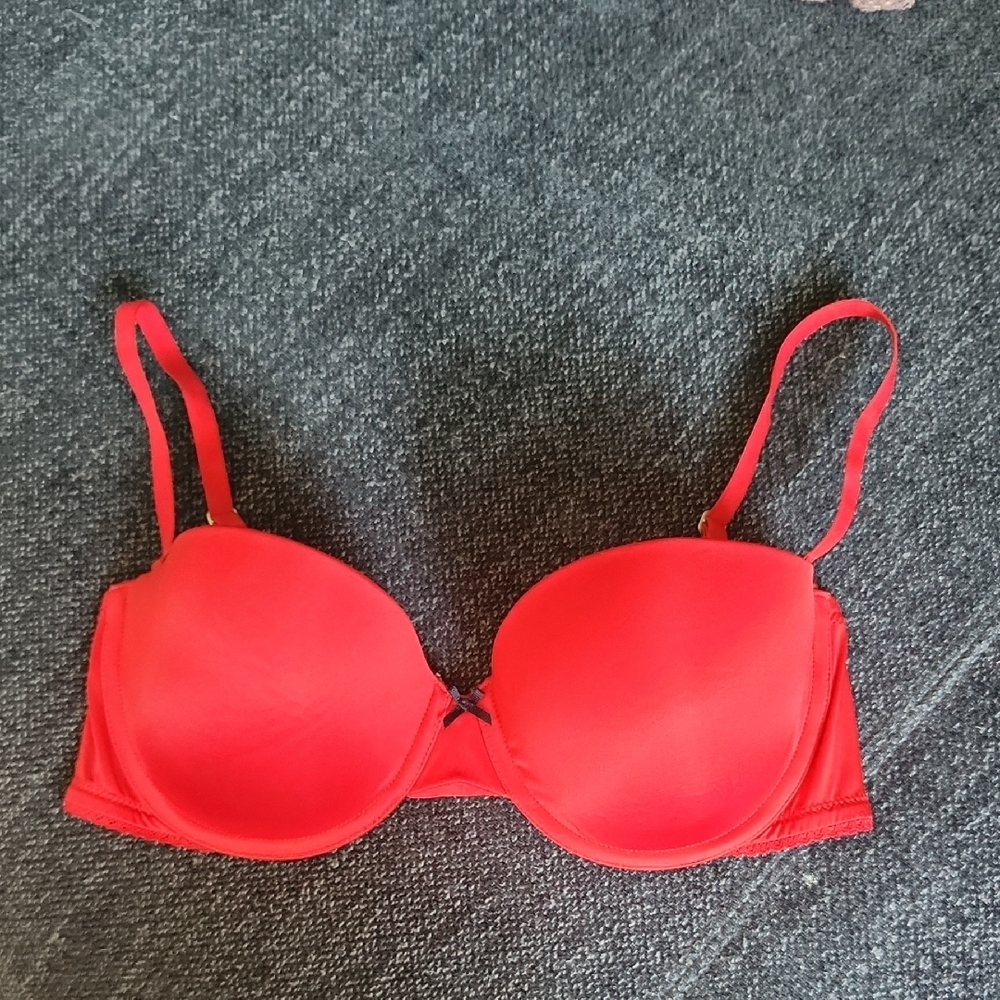 Gilly Hicks Vibrant Red Bra